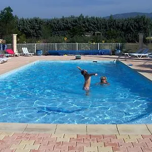 2* Village de vacances Domaine De La Bégude